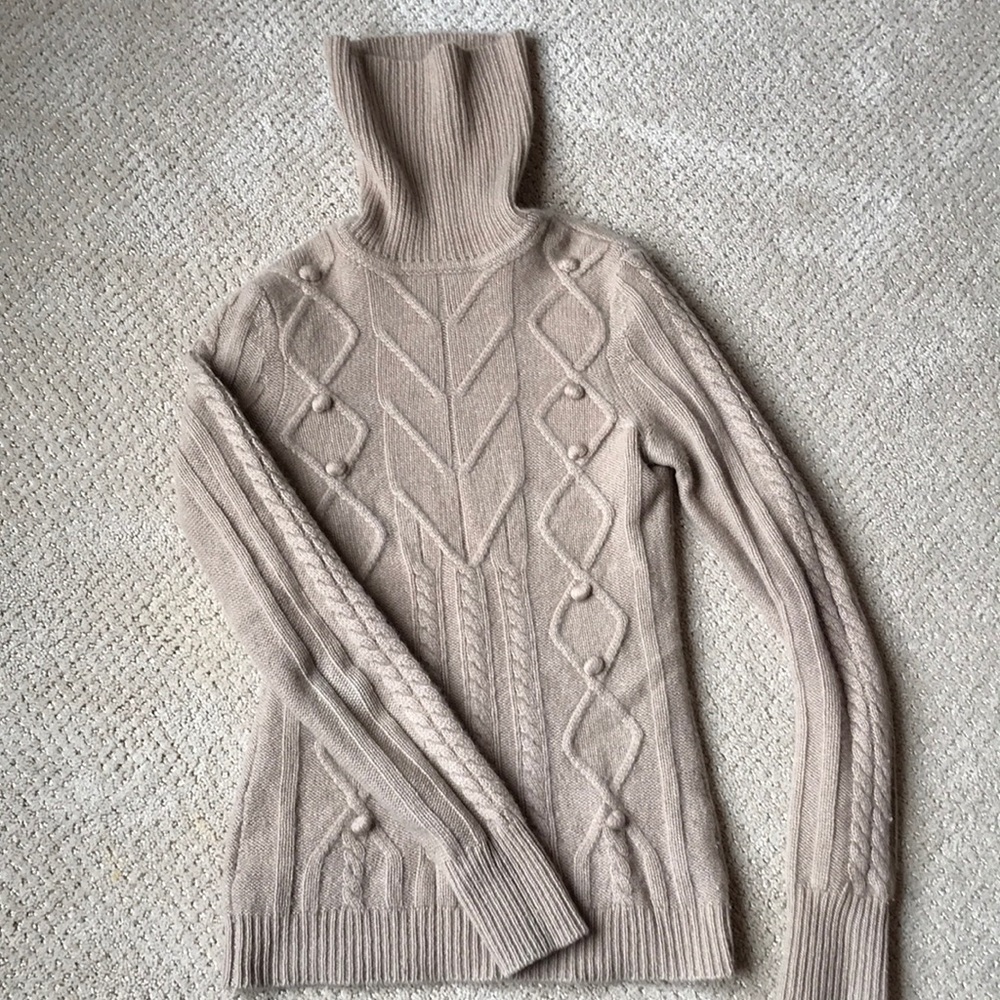 Saks cashmere sweater